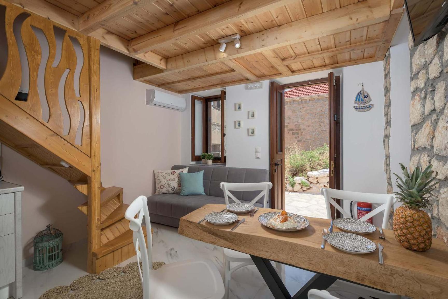 Captain'S Memories Stylish Harbour Apartments Chalki Town Exteriör bild